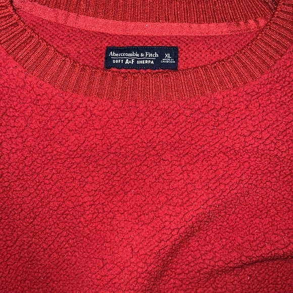Abercrombie & Fitch red Sherpa sweater - Picture 3 of 3